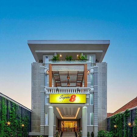 Super 8 By Wyndham Solo Hotel Exterior foto